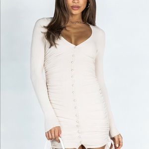 Long sleeve Princess Polly sweater dress! Light weight and never been worn!